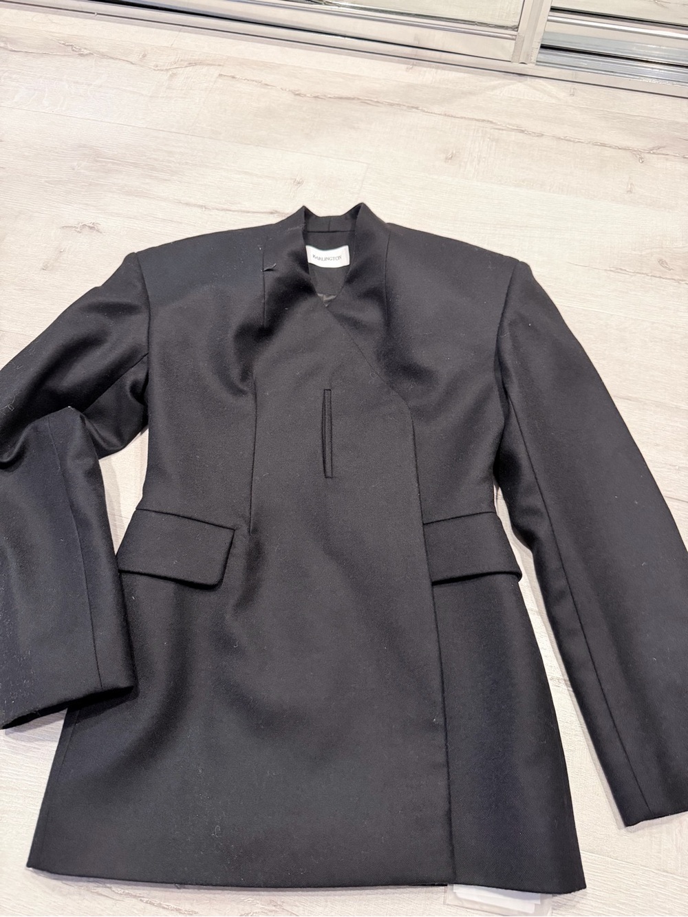 NEW WITH TAGS-16 Arlington Size 8 Black Women's Ram Wool Blazer